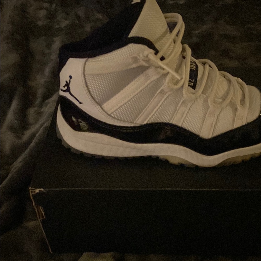 Air Jordan 11 Retro Sneakers